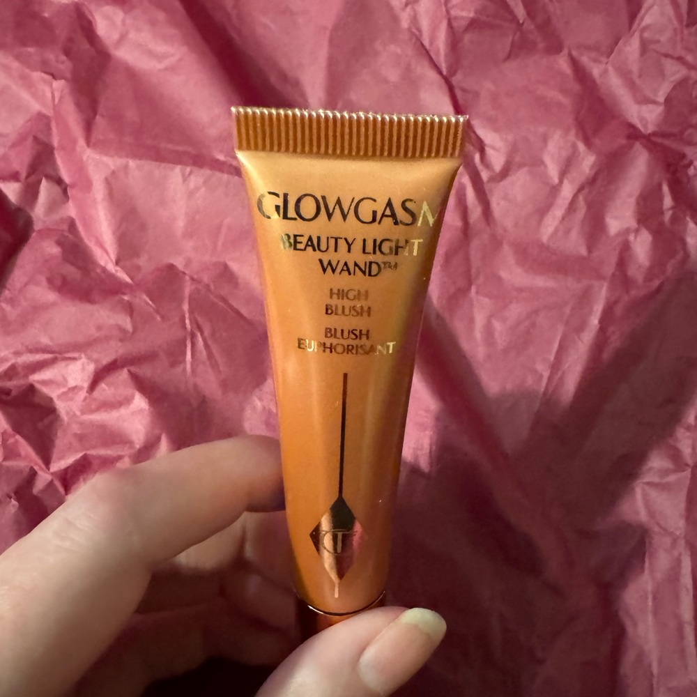 Pinkgasm “Glowgasm” Charlotte Tilbury Beauty Light Wand Full size